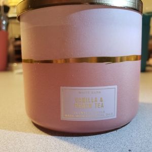 Bath and body works candle